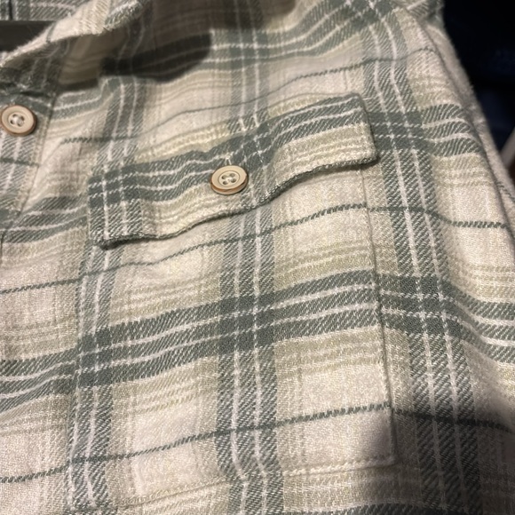 American Eagle over sized green plaid pullover - Picture 5 of 6